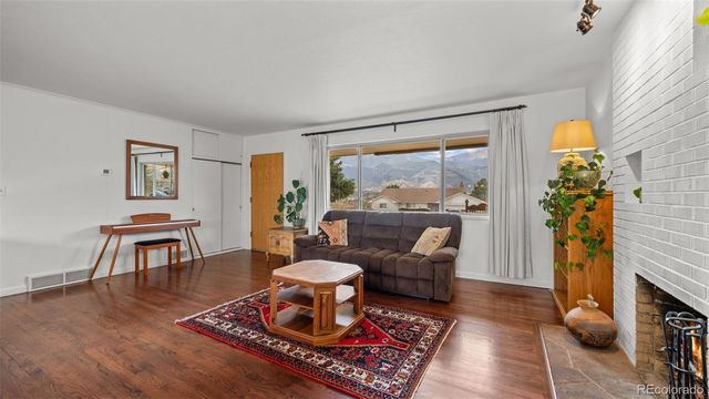 825 Panorama Drive, Colorado Springs, CO 80904