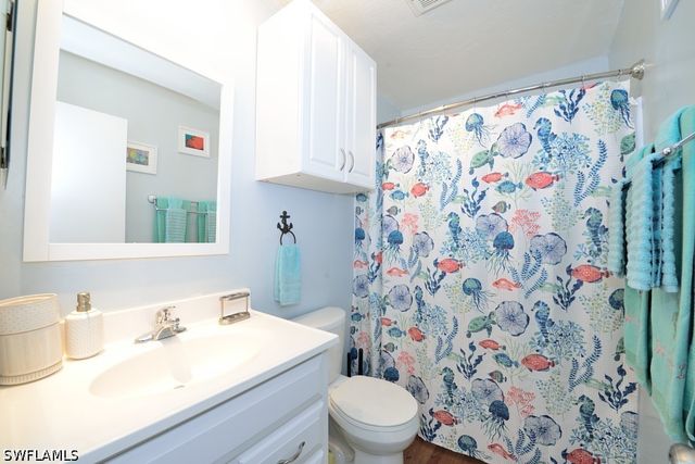 8127 Country RD 203, Fort Myers, FL 33919