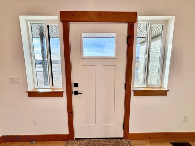 120 Thomas Way, Dillon, MT 59725