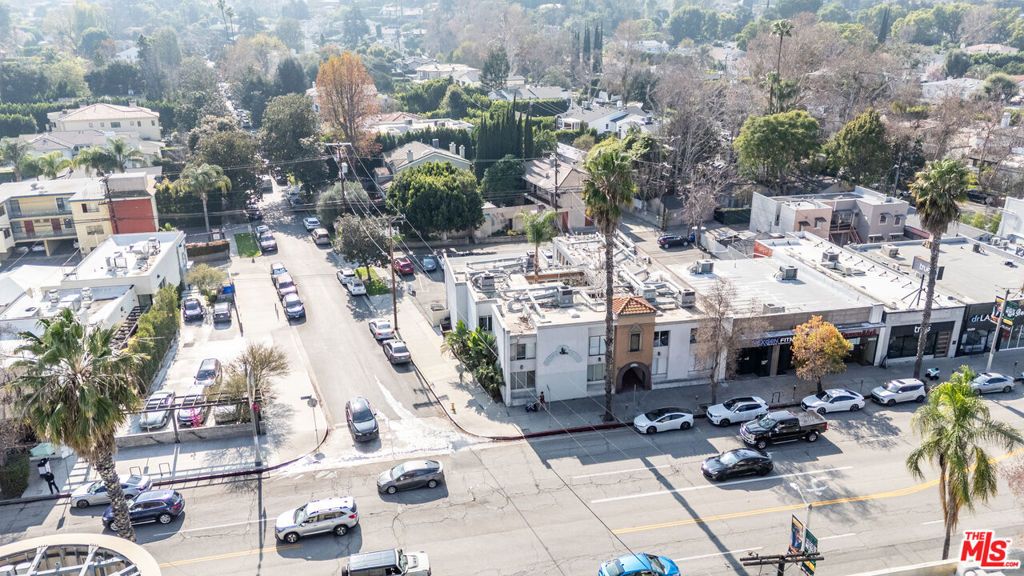 Image 14 of property listing at 4189 Greenbush Avenue, Sherman Oaks, CA 91423