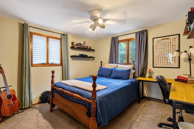 N8W27232 Woodridge LANE, Waukesha, WI 53188