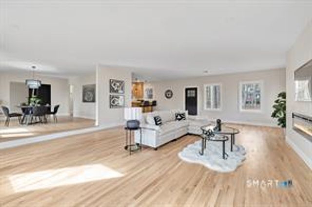 93 Tersana Drive, Easton, CT 06612