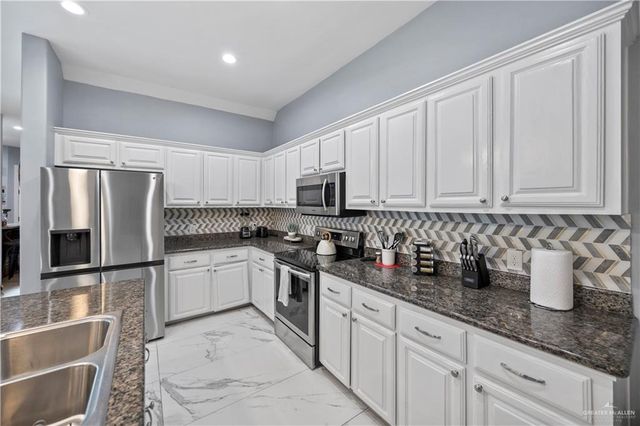 3107 S 6th Lane, Mcallen, TX 78503