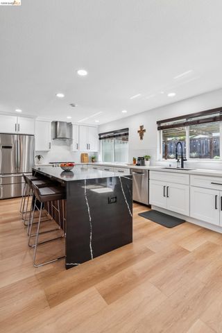 3093 Diablo View Rd, Pleasant Hill, CA 94523