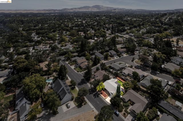 3093 Diablo View Rd, Pleasant Hill, CA 94523