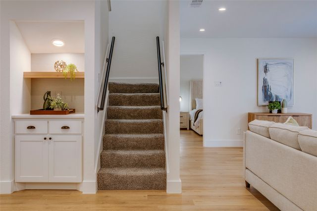 2143 Kessler Court 38, Dallas, TX 75208