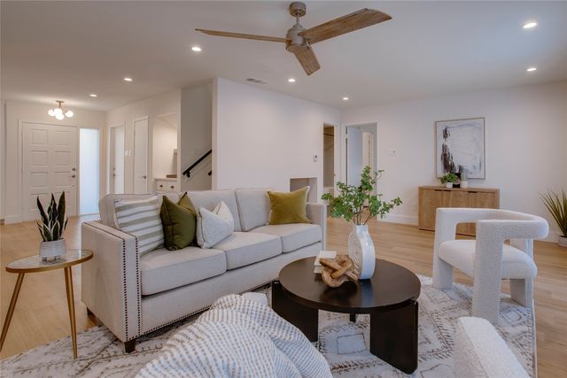 2143 Kessler Court 38, Dallas, TX 75208