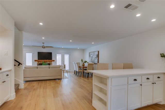 2143 Kessler Court 38, Dallas, TX 75208