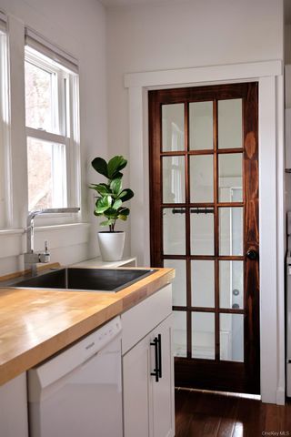 185 Fairview Avenue, Kingston, NY 12401