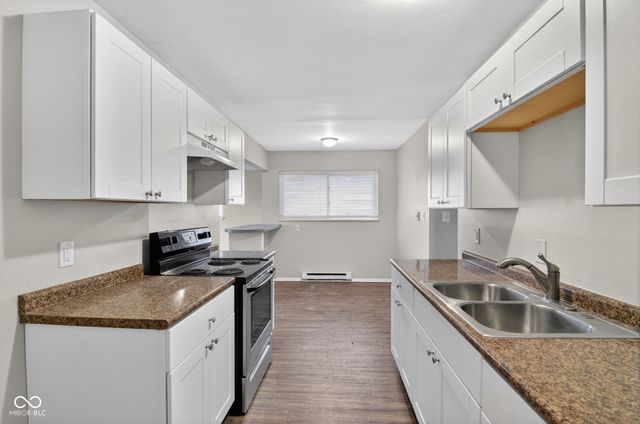 2930 Hillside Avenue, Indianapolis, IN 46218