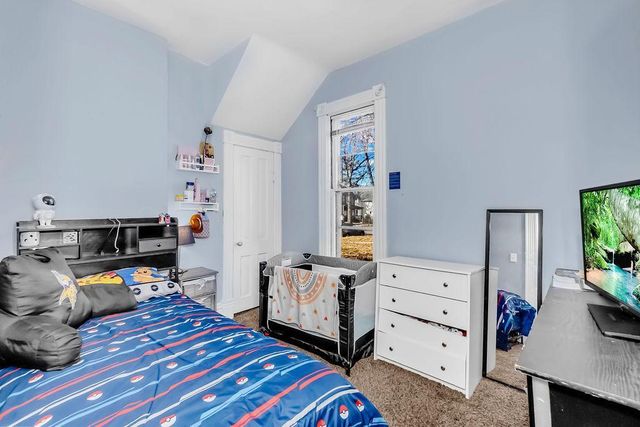 922 N Woodbridge Street, Saint Paul, MN 55117