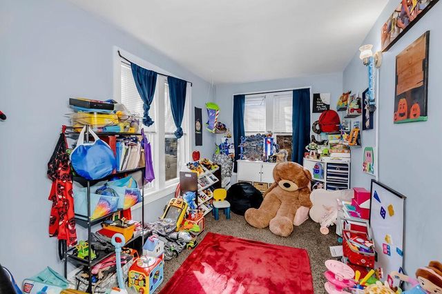 922 N Woodbridge Street, Saint Paul, MN 55117