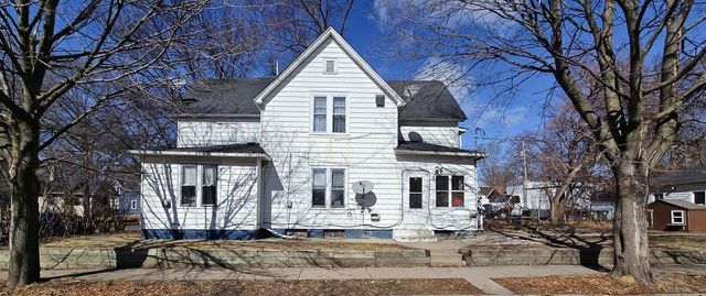 922 N Woodbridge Street, Saint Paul, MN 55117