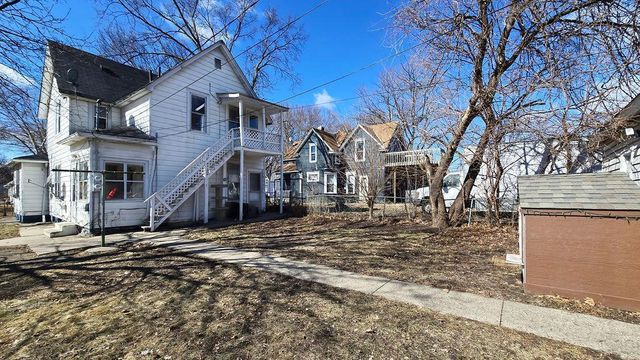 922 N Woodbridge Street, Saint Paul, MN 55117