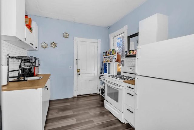 922 N Woodbridge Street, Saint Paul, MN 55117