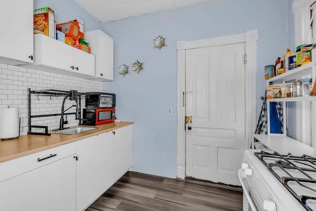 922 N Woodbridge Street, Saint Paul, MN 55117