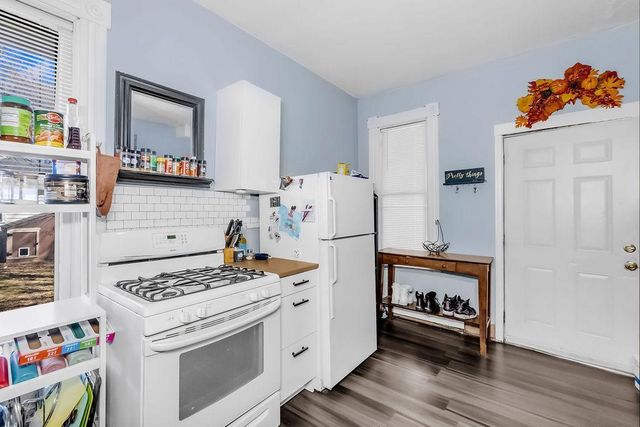 922 N Woodbridge Street, Saint Paul, MN 55117