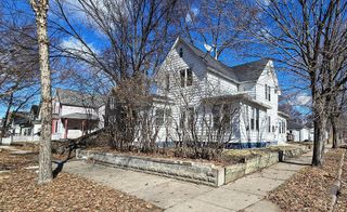 922 N Woodbridge Street, Saint Paul, MN 55117