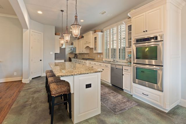 8016 Blue Hole Court, Mckinney, TX 75070