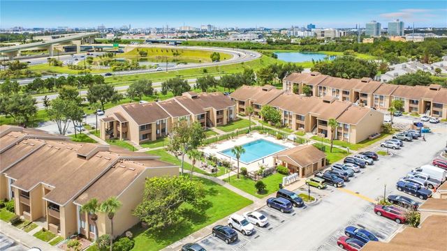 5247 VINELAND ROAD 202, Orlando, FL 32811
