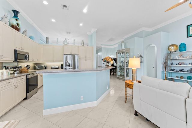 7030 Vesuvio Place, Boynton Beach, FL 33437