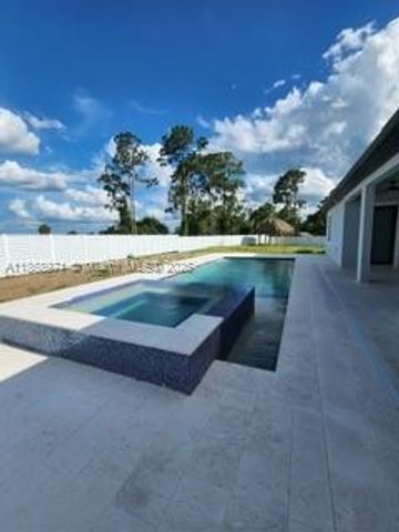 6031 S MOSS CIR, La Belle, FL 33935