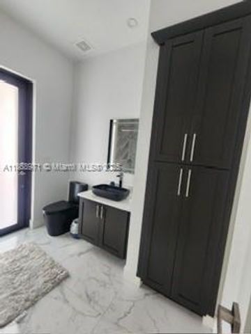 6031 S MOSS CIR, La Belle, FL 33935