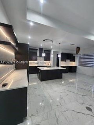 6031 S MOSS CIR, La Belle, FL 33935