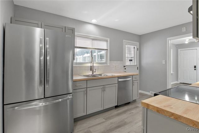 211 Dorchester Avenue, Syracuse, NY 13203