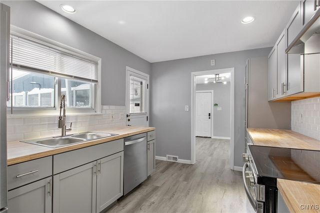 211 Dorchester Avenue, Syracuse, NY 13203