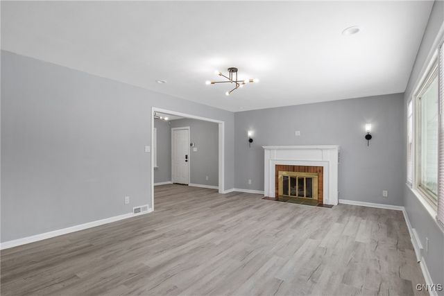 211 Dorchester Avenue, Syracuse, NY 13203