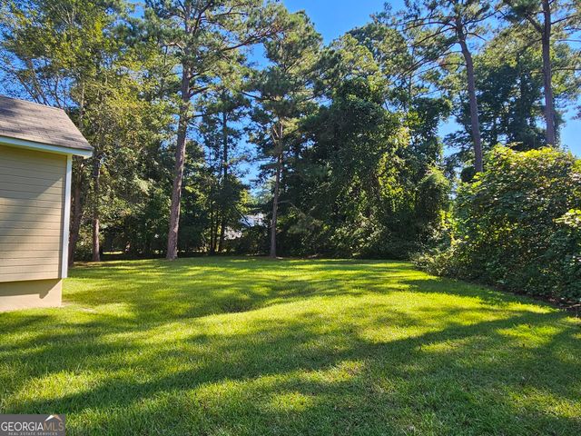 104 Meadow Wood Drive, Macon, GA 31206