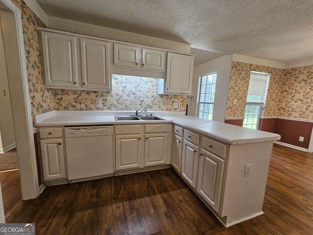 104 Meadow Wood Drive, Macon, GA 31206