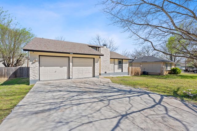 1002 Parkside CIR, Round Rock, TX 78664