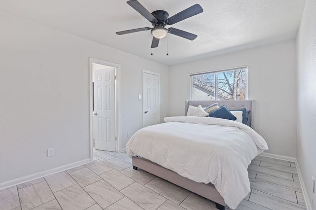 1002 Parkside CIR, Round Rock, TX 78664