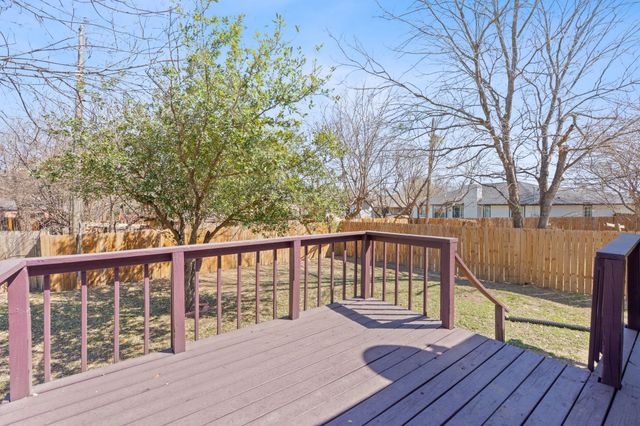 1002 Parkside CIR, Round Rock, TX 78664