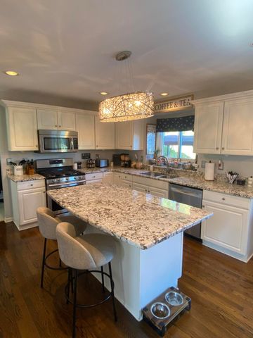 241 Country Club Lane, Canton, MI 48188