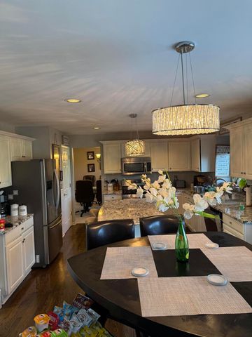 241 Country Club Lane, Canton, MI 48188