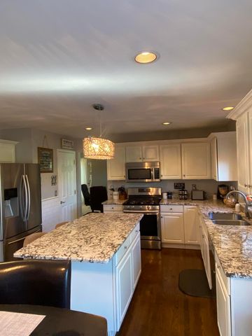 241 Country Club Lane, Canton, MI 48188