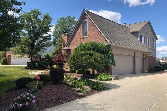 241 Country Club Lane, Canton, MI 48188