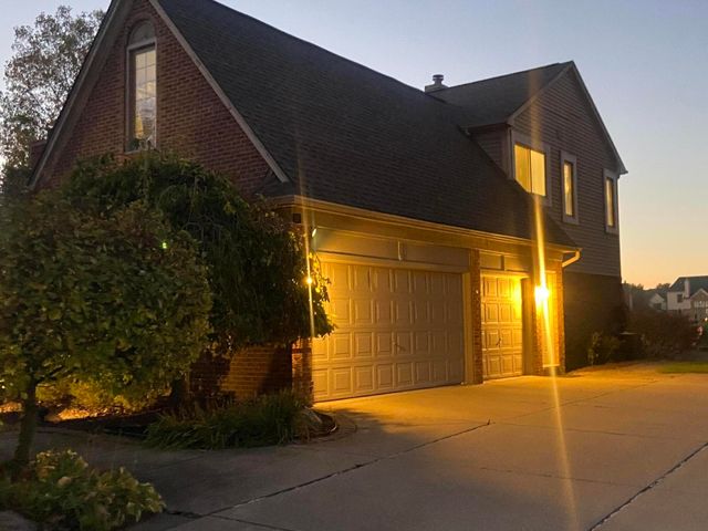 241 Country Club Lane, Canton, MI 48188
