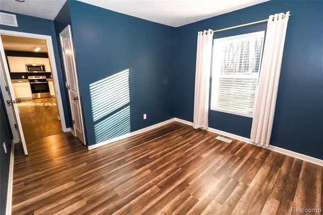 1466 Luxington Drive, Lapeer, MI 48446