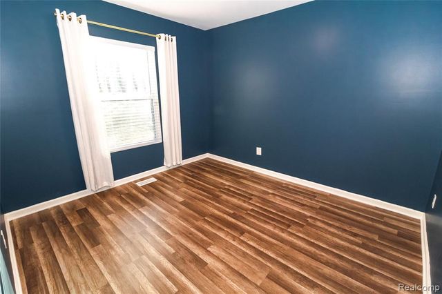 1466 Luxington Drive, Lapeer, MI 48446