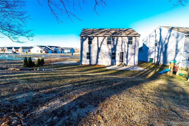 1466 Luxington Drive, Lapeer, MI 48446