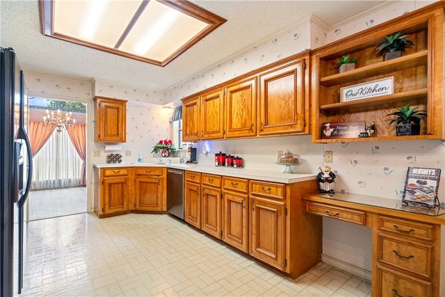 7406 Lugano Dr, Corpus Christi, TX 78413