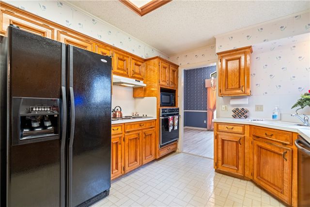 7406 Lugano Dr, Corpus Christi, TX 78413