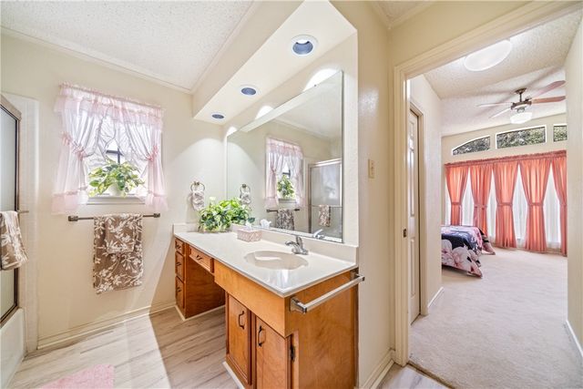 7406 Lugano Dr, Corpus Christi, TX 78413