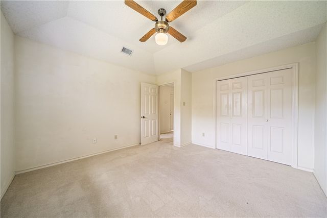 7406 Lugano Dr, Corpus Christi, TX 78413