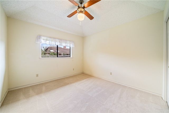 7406 Lugano Dr, Corpus Christi, TX 78413