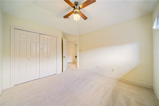 7406 Lugano Dr, Corpus Christi, TX 78413